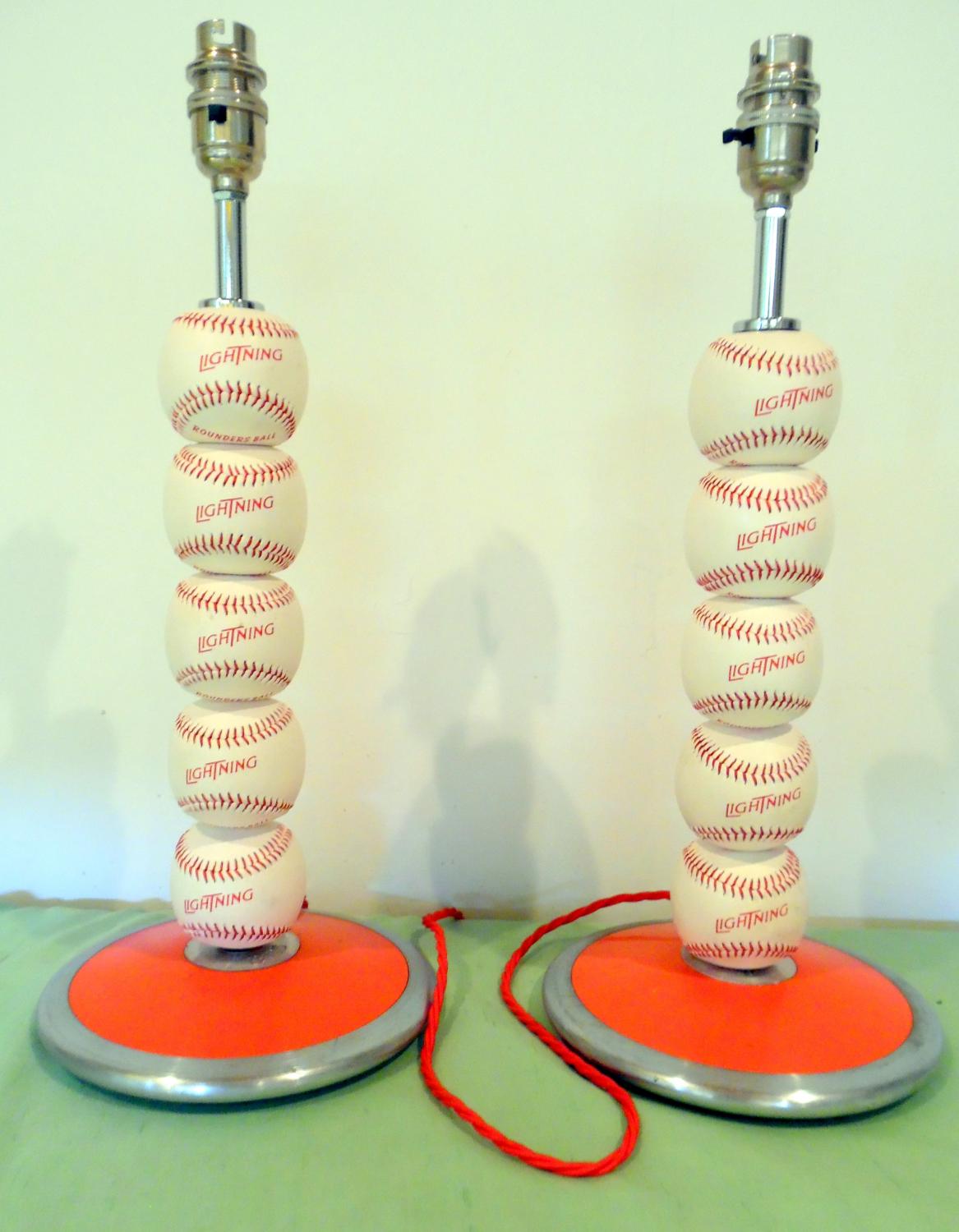 Red and white rounders ball lamps