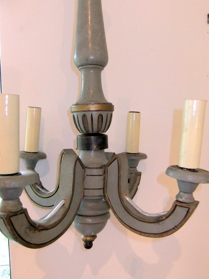 Painted wood 4-arm chandelier